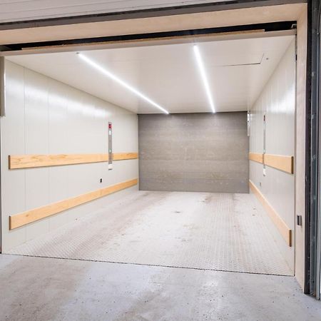 Studio Brand New Apartment #28 In New Building With Free Parking In City Center Prag Exteriör bild